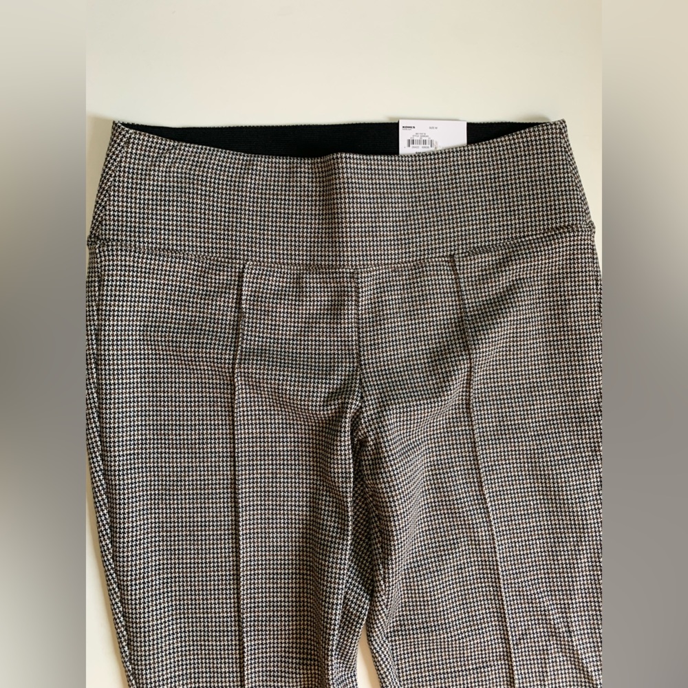 New with tags Nine West for Kohl’s houndstooth leggings, size medium